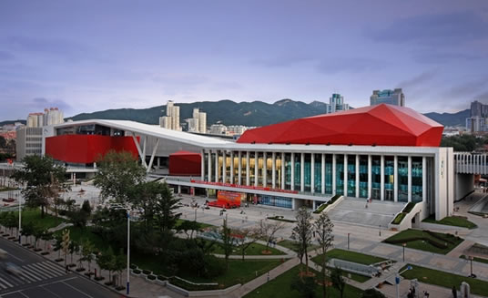 新疆通知公告的测试信息，内容可以在后台发布编辑删除